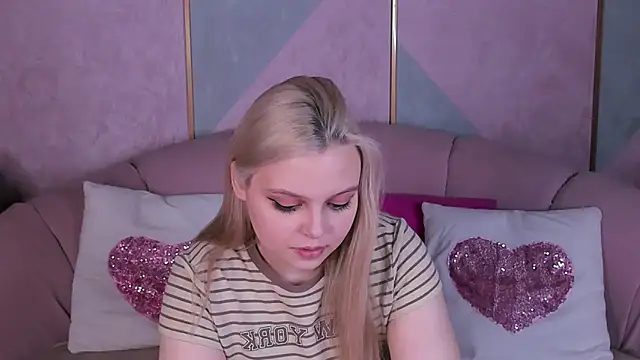 CLAIRE VOGT online show from March 3, 2025, 12:16 pm