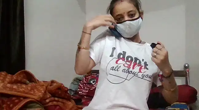 Snapshot of DesiVillageBaby chatting on March 21, 2025, 4:07 pm DesiVillageBaby online show from March 21, 2025, 4:07 pm