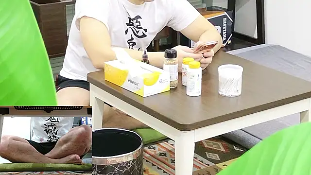 YARASERO-kun online show from February 28, 2026, 12:06 pm