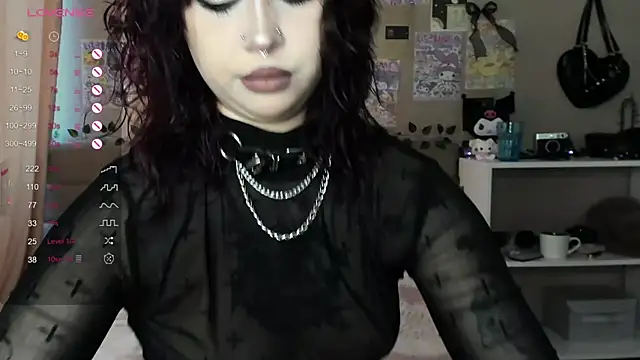 marynixoxo online show from March 14, 2026, 11:26 am