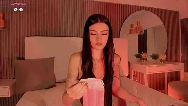 Giselle royy online show from November 5, 2025, 5:02 pm