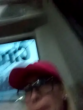 CandieGilson   online show from March 10, 2026, 11:04 am