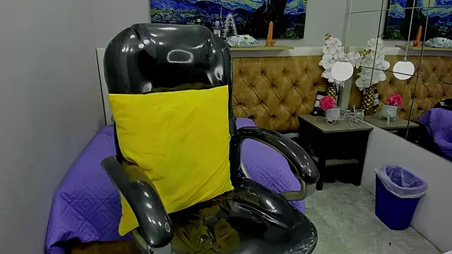 Estiv18  online show from September 16, 2025, 3:40 am