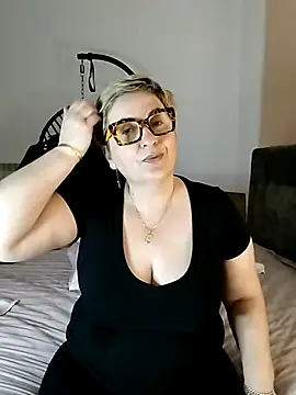 Pumabionda online show from March 22, 2025, 12:35 pm