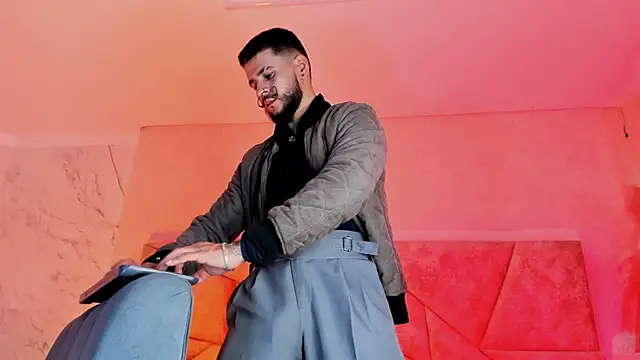 Snapshot of DickGriffith_ chatting on February 14, 2026, 11:40 am DickGriffith online show from February 14, 2026, 11:40 am