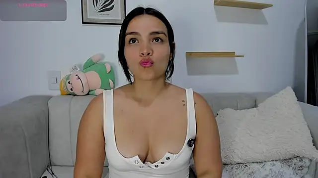 Snapshot of sarita_bigbooty_ chatting on October 15, 2025, 4:23 am sarita bigbooty online show from October 15, 2025, 4:23 am