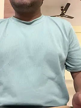 Kristi Uniq online show from February 11, 2025, 1:20 pm