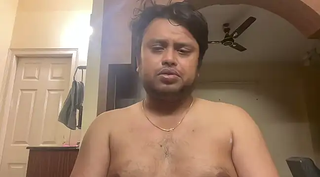 Kristi Uniq online show from March 5, 2025, 6:45 pm