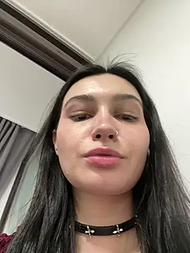 Snapshot of lunalovelee chatting on February 9, 2026, 12:20 pm lunalovelee online show from February 9, 2026, 12:20 pm