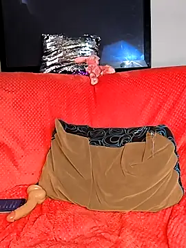 Snapshot of Tiff_Doll chatting on March 12, 2025, 9:45 pm Tiff Doll online show from March 12, 2025, 9:45 pm