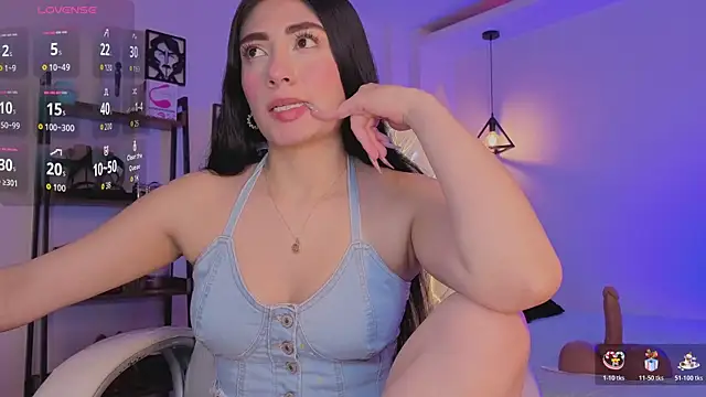 Miller Vanessa  online show from November 24, 2025, 8:41 pm