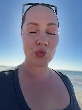 Mona Plus online show from April 1, 2026, 8:26 am