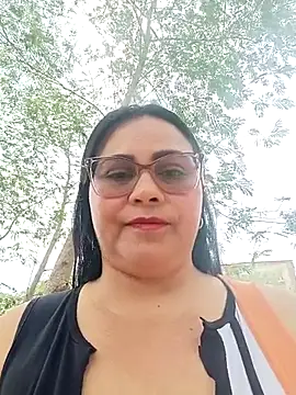 Snapshot of promiscuous-indecent-momm chatting on February 22, 2026, 3:43 pm promiscuous-indecent-momm online show from February 22, 2026, 3:43 pm