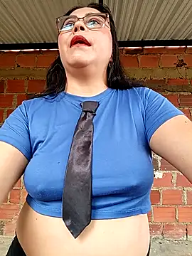 Snapshot of promiscuous-indecent-momm chatting on February 24, 2026, 2:26 pm promiscuous-indecent-momm online show from February 24, 2026, 2:26 pm