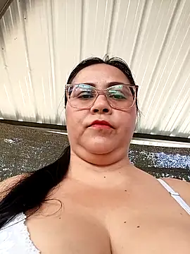 Snapshot of promiscuous-indecent-momm chatting on March 4, 2026, 3:18 pm promiscuous-indecent-momm online show from March 4, 2026, 3:18 pm