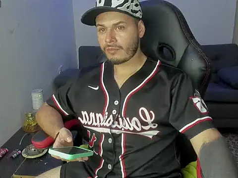 ragnar lothbrok777 online show from April 17, 2026, 3:42 am