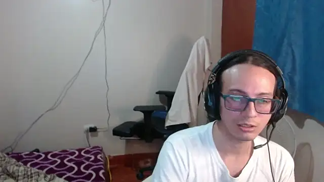 cholitohermoso online show from March 12, 2025, 11:22 pm