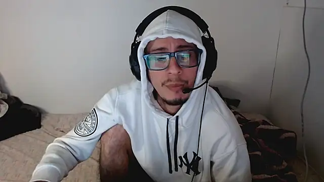 cholitohermoso online show from September 23, 2025, 2:20 pm