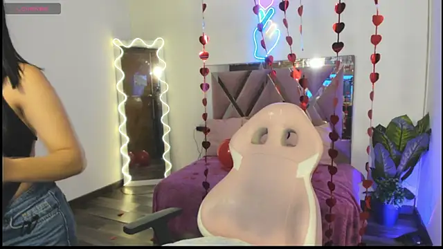 LUDO KITTY TAY online show from February 15, 2025, 3:20 am