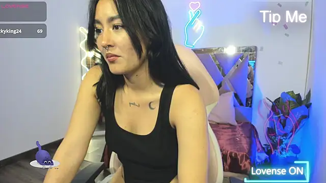 LUDO KITTY TAY online show from February 25, 2025, 2:36 am