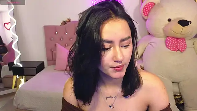 LUDO KITTY TAY online show from March 6, 2025, 3:02 am