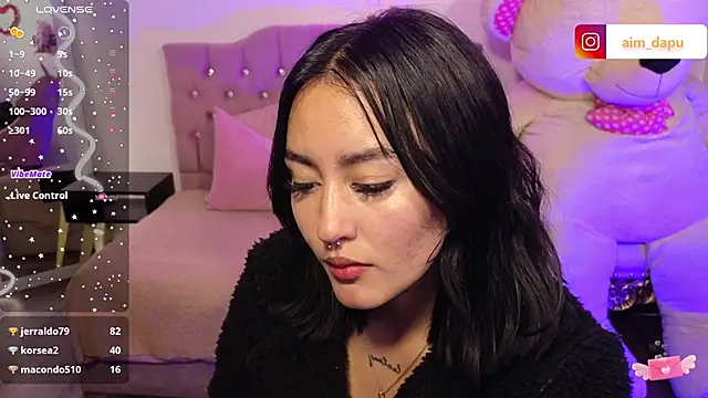 LUDO KITTY TAY online show from March 19, 2025, 9:06 am