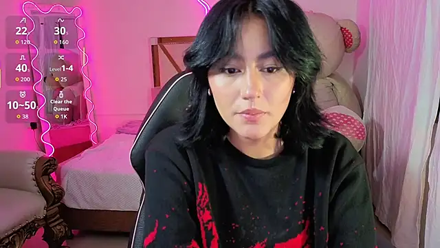 LUDO KITTY TAY online show from September 13, 2025, 3:06 am