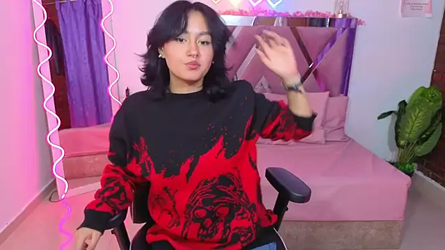 LUDO KITTY TAY online show from September 14, 2025, 3:38 am