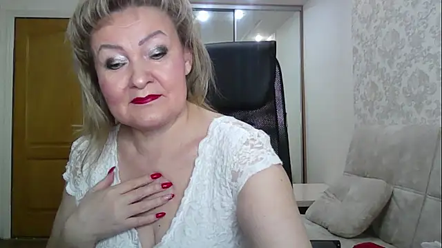 Victoria secrets  online show from February 7, 2026, 3:49 pm