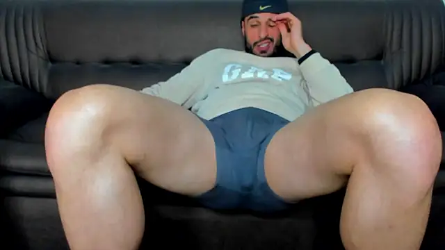 sexyhotmusclesforyou1 online show from March 17, 2025, 4:08 am