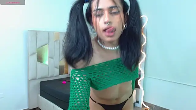 NATTROSE TAY online show from February 23, 2025, 8:22 pm