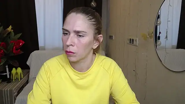 TessaDaybreak online show from February 13, 2025, 2:20 pm