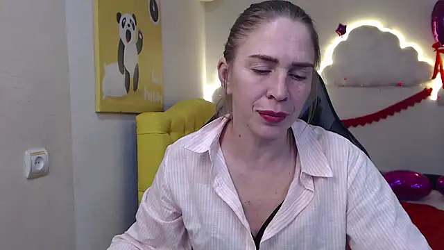 TessaDaybreak online show from March 15, 2025, 1:51 pm