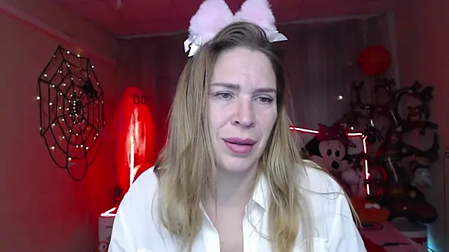 TessaDaybreak online show from October 29, 2025, 8:05 am