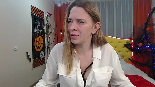 TessaDaybreak online show from November 1, 2025, 8:49 am