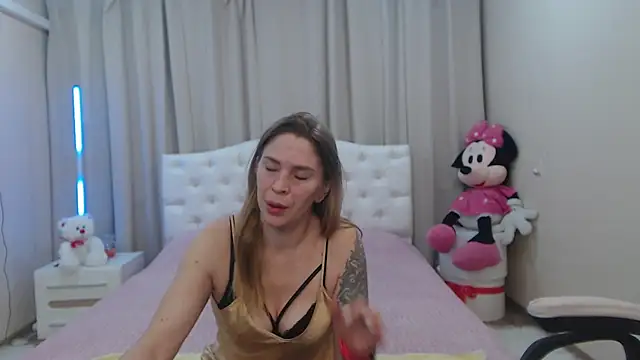 Snapshot of TessaDaybreak chatting on March 20, 2026, 8:08 am TessaDaybreak online show from March 20, 2026, 8:08 am