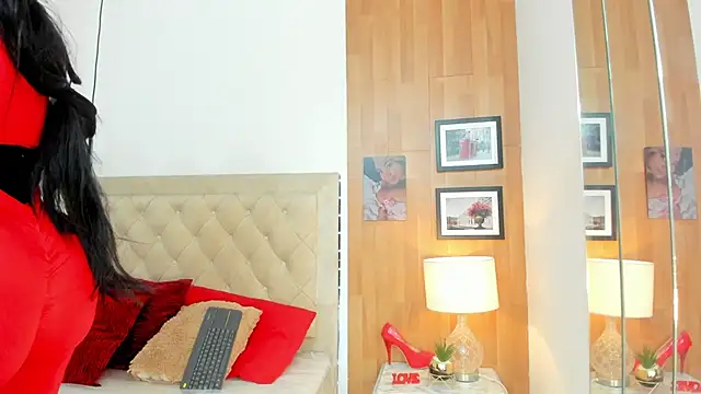 Snapshot of KimberlyBigBoobs chatting on November 27, 2025, 4:25 am KimberlyBigBoobs online show from November 27, 2025, 4:25 am