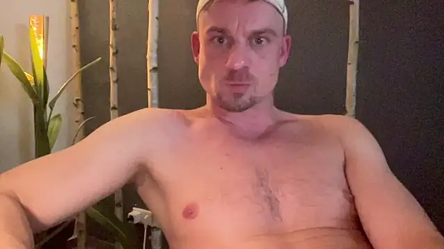 Hagener985 online show from March 3, 2026, 11:43 pm