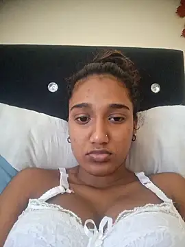 Snapshot of indianpink_lips chatting on November 5, 2025, 10:48 am indianpink lips online show from November 5, 2025, 10:48 am