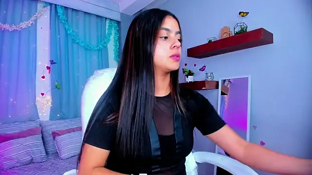 Bella walker  online show from November 24, 2025, 9:36 pm