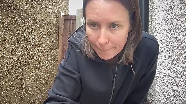 Snapshot of eatmypie69 chatting on October 8, 2025, 11:08 am eatmypie69 online show from October 8, 2025, 11:08 am