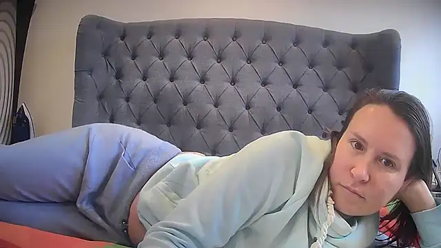 Snapshot of eatmypie69 chatting on February 5, 2026, 9:58 am eatmypie69 online show from February 5, 2026, 9:58 am