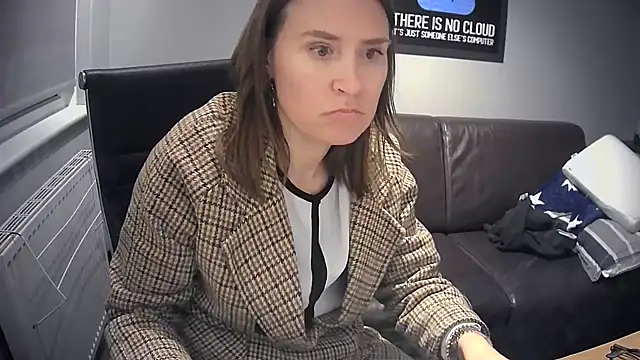 Snapshot of eatmypie69 chatting on February 26, 2026, 9:25 pm eatmypie69 online show from February 26, 2026, 9:25 pm