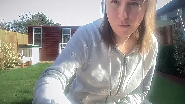 Snapshot of eatmypie69 chatting on March 2, 2026, 10:22 am eatmypie69 online show from March 2, 2026, 10:22 am