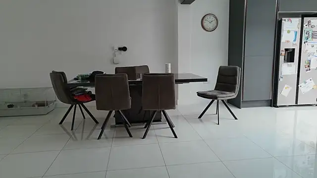 Snapshot of eatmypie69 chatting on June 18, 2026, 9:09 am eatmypie69 online show from June 18, 2026, 9:09 am