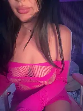 YoungHotMilf97 online show from June 3, 2026, 7:11 am