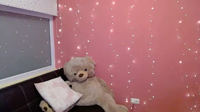 morahaze online show from February 27, 2025, 10:04 am