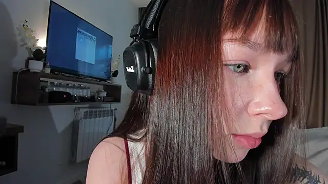 Sindy Juxx online show from April 18, 2026, 4:49 am