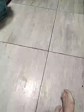 Snapshot of Loly2025 chatting on February 24, 2025, 8:03 pm Loly2025 online show from February 24, 2025, 8:03 pm