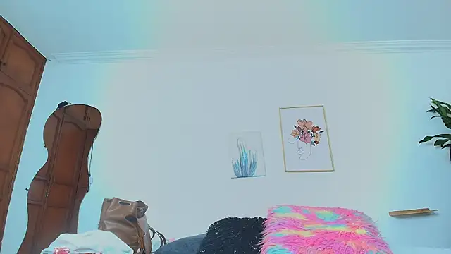 naomy 68 online show from March 8, 2025, 5:54 pm